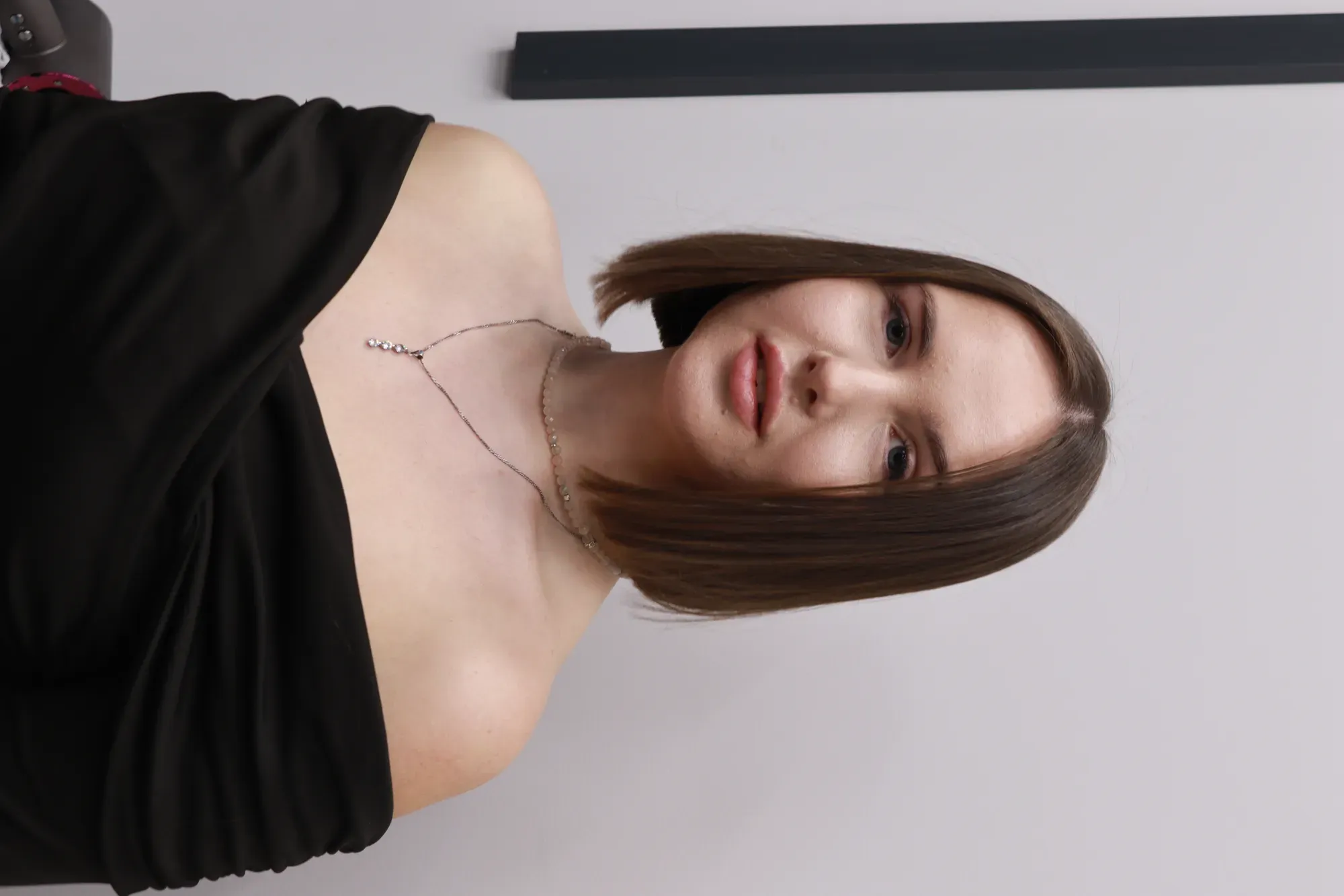 Стрижка + натуральний макіяж