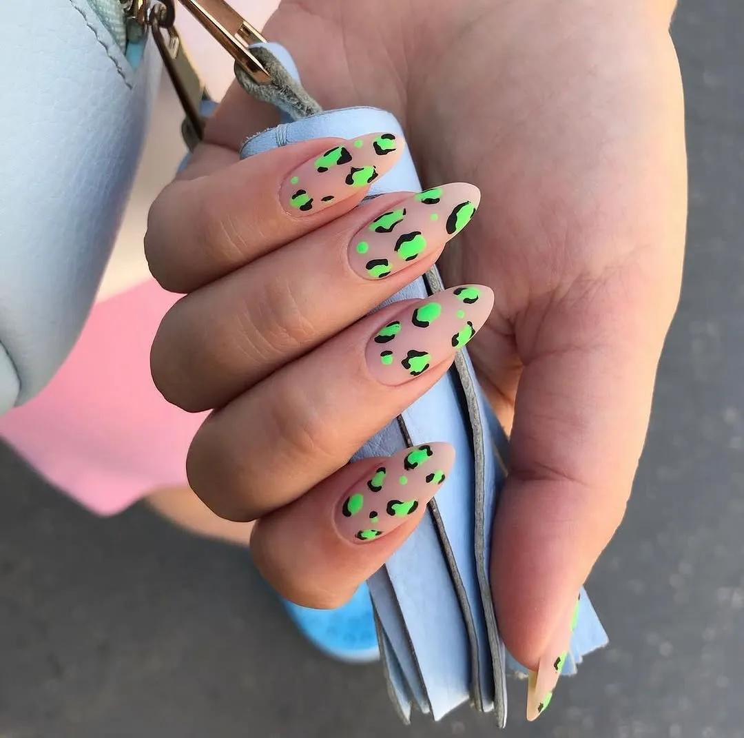 Робота салону Ely's