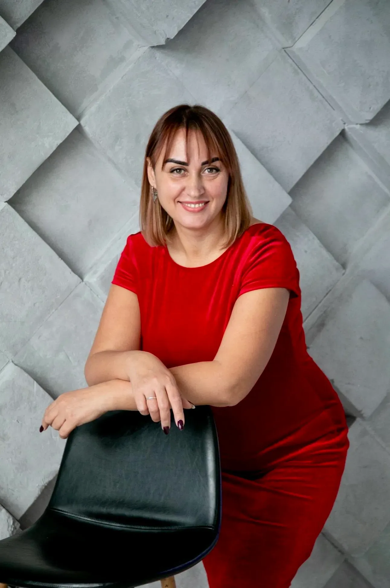 Олена — засновниця та директор салону Ely's