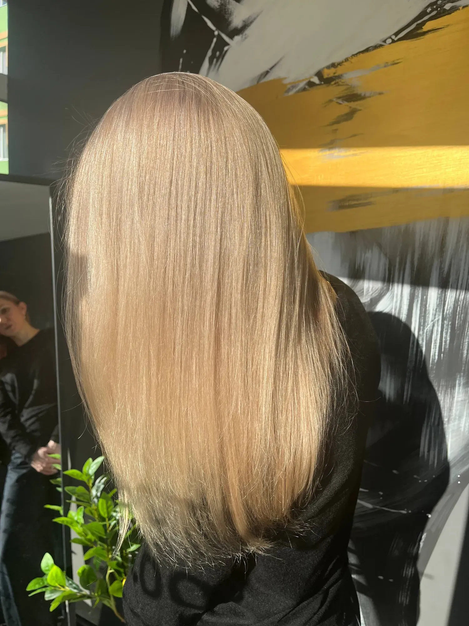 Результат блондування волосся технікою Airtouch