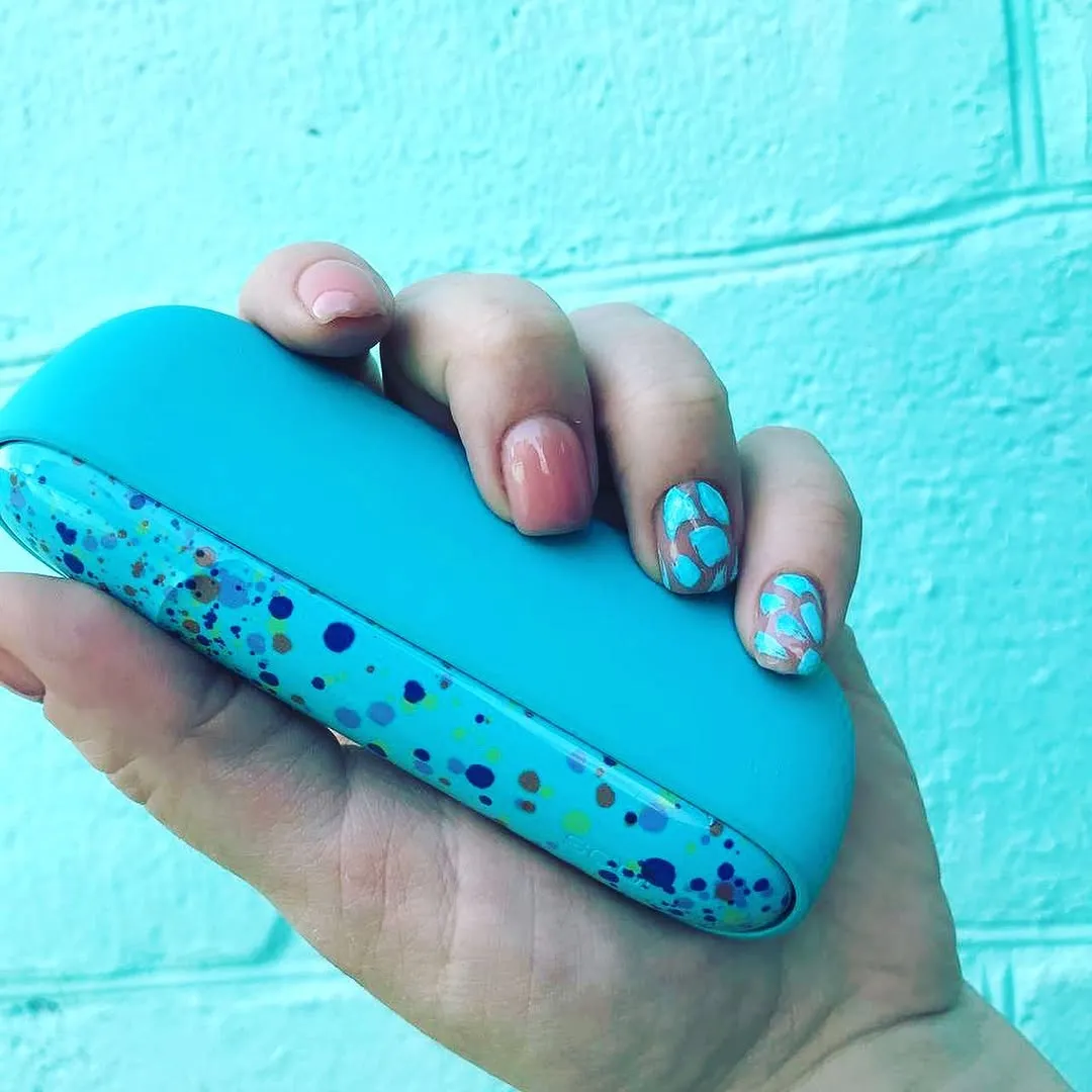 Мармуровий дизайн у блакитно-білих тонах