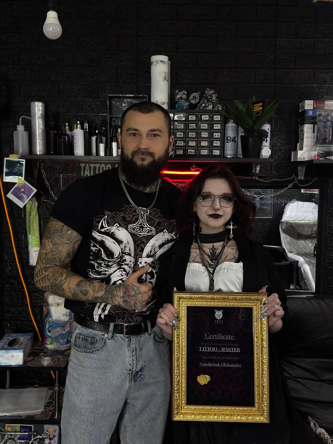 Команда Sova Tattoo Collective — Володимир та майстри в студії