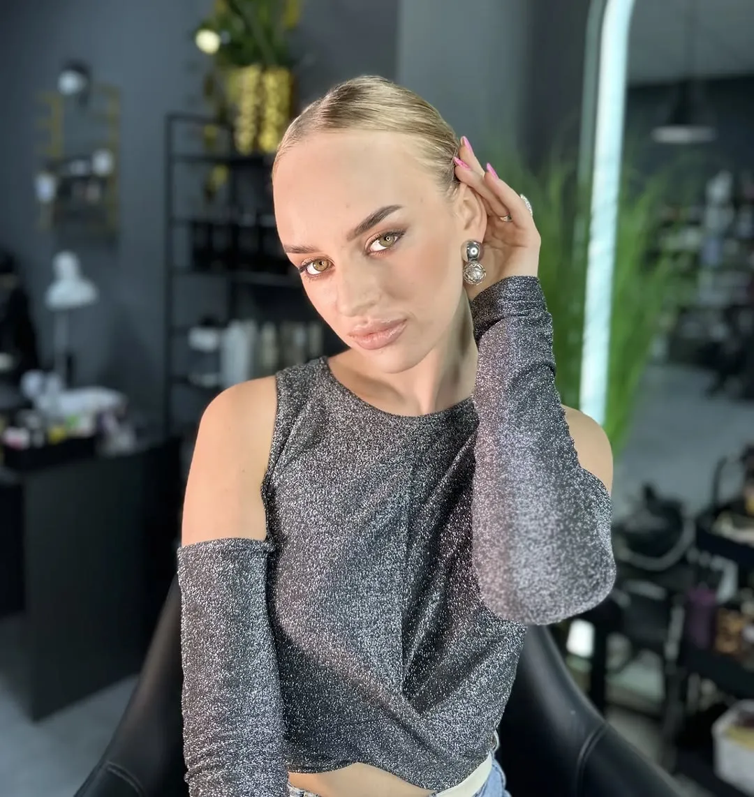 Платиновий блонд — результат фарбування у MERI BEAUTY