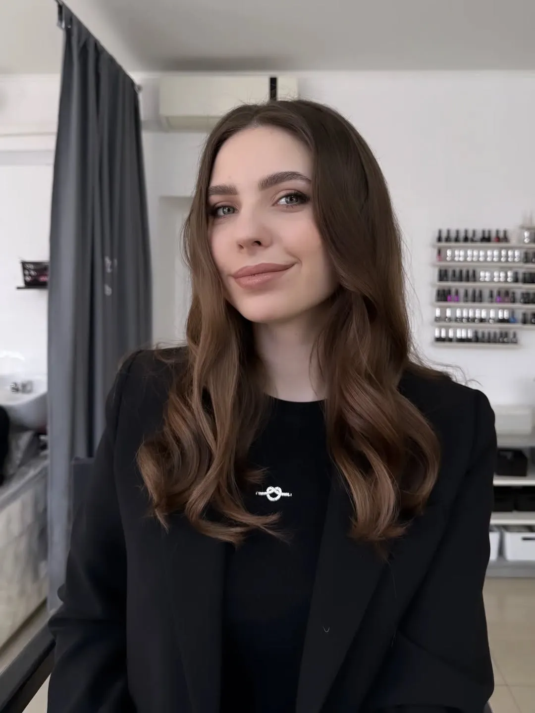 Каштановий балаяж з хвилями — робота майстрів MERI BEAUTY