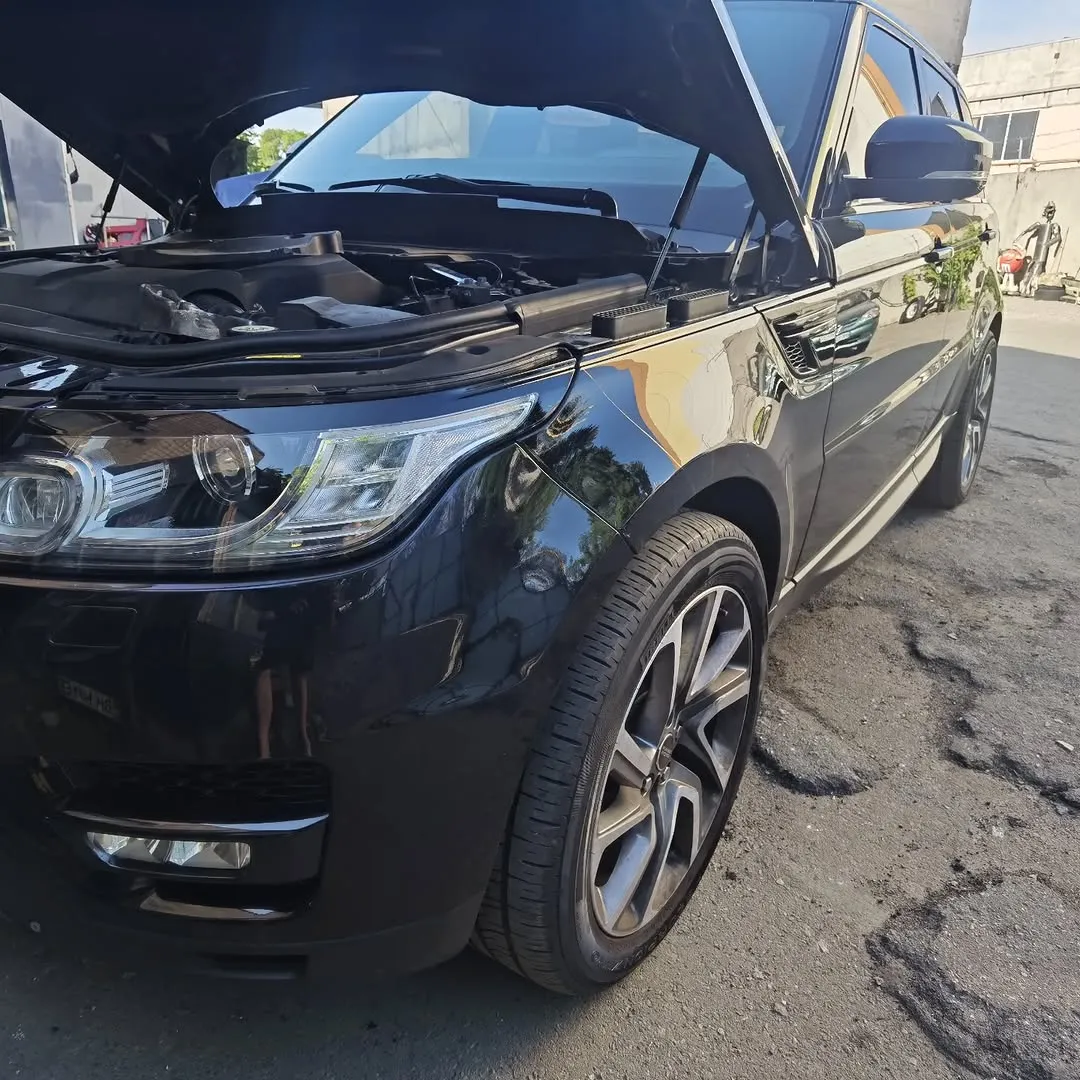 Range Rover відкритий капот — діагностика GCLAN