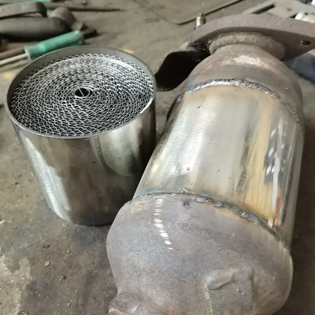 Розібраний каталізатор — демонстрація роботи GCLAN